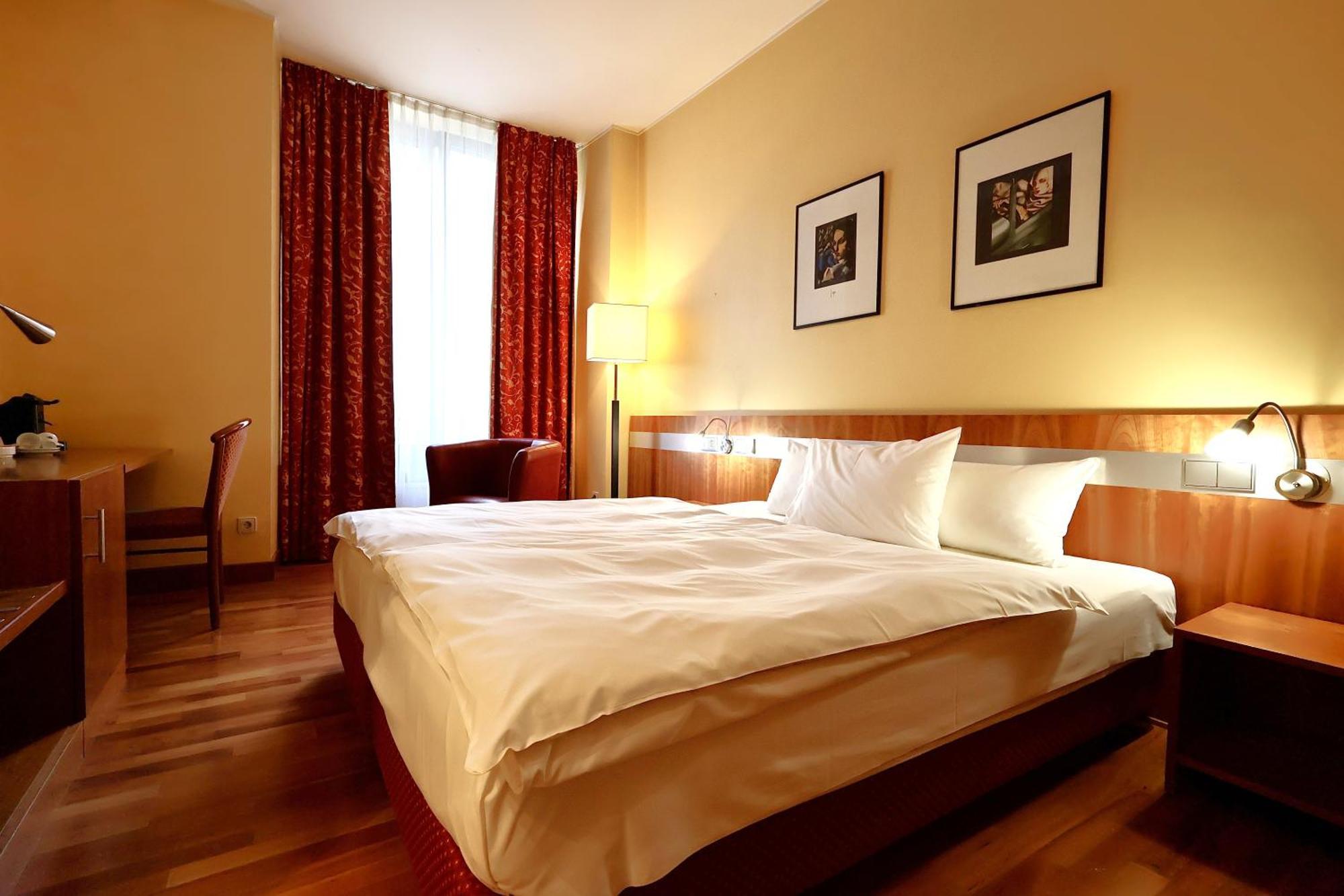 Hotel De La Poste Esch-sur-Alzette Eksteriør bilde