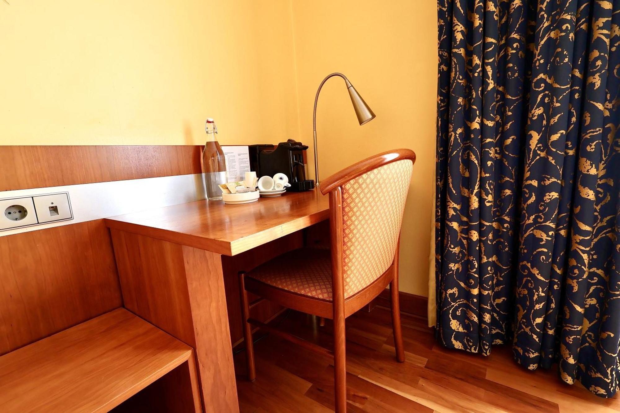 Hotel De La Poste Esch-sur-Alzette Eksteriør bilde